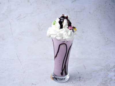 KARADUTLU MİLKSHAKE