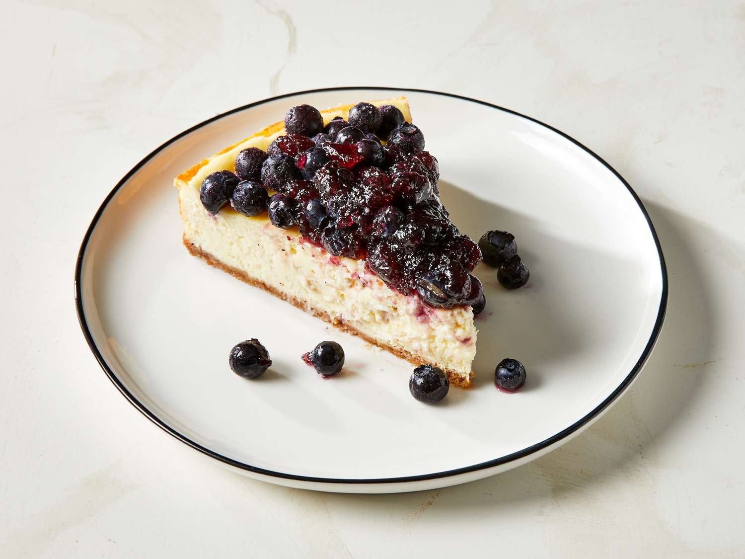HOMEMADE BLUEBERRY CHEESECAKE 